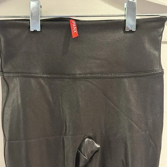SPANX faux leather black leggings - Picture 2 of 4